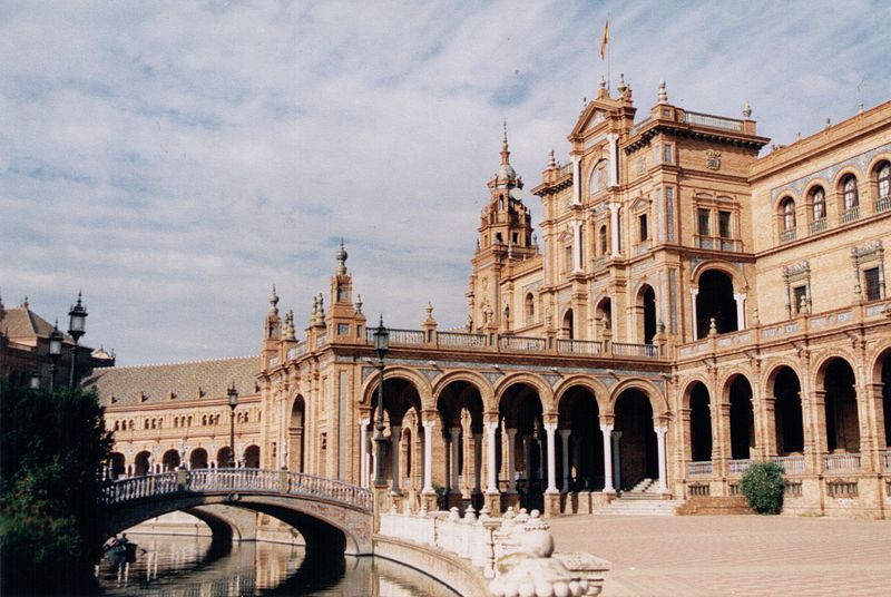 File:Plaza de España, Sevilla.jpg