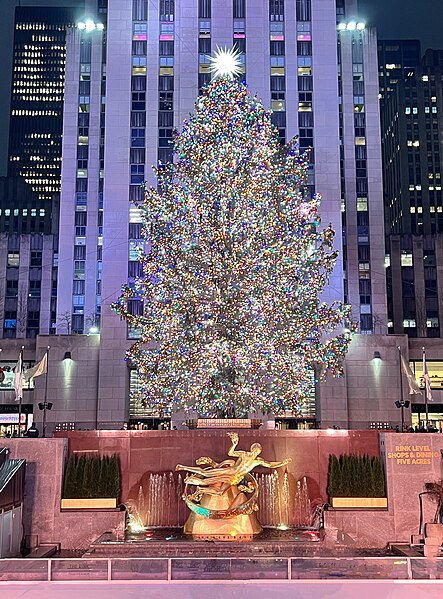 File:Rockefeller Christmas Tree.jpg