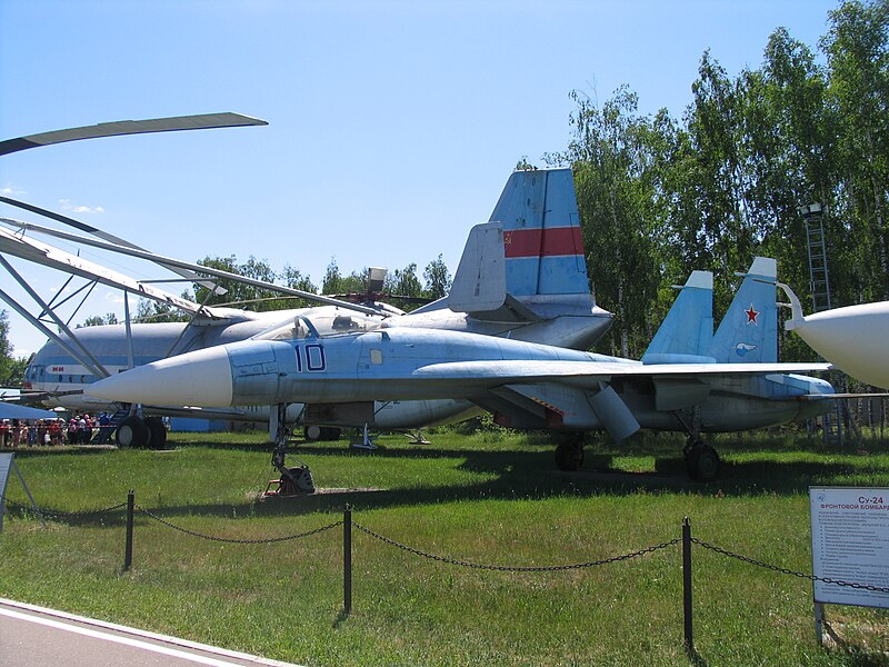 Файл:Т-10-1 VVS museum.jpg