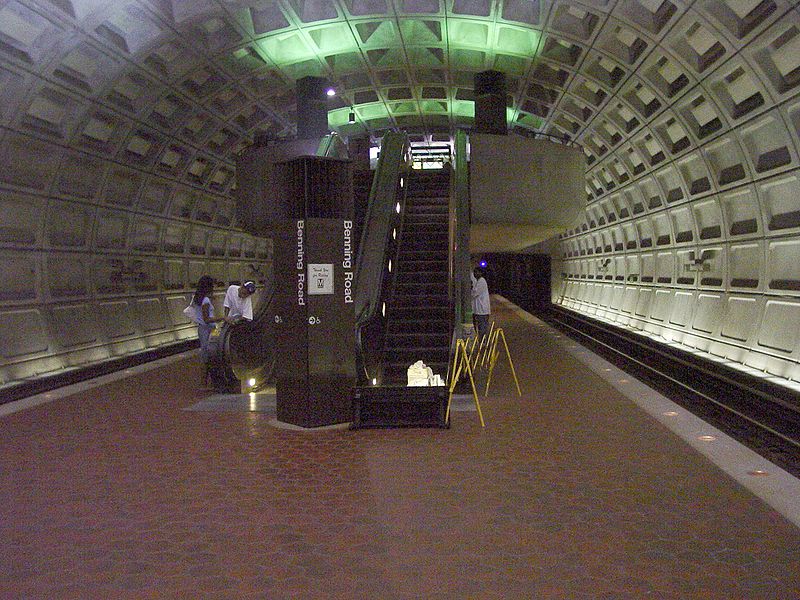 File:Benning Road Station.jpg