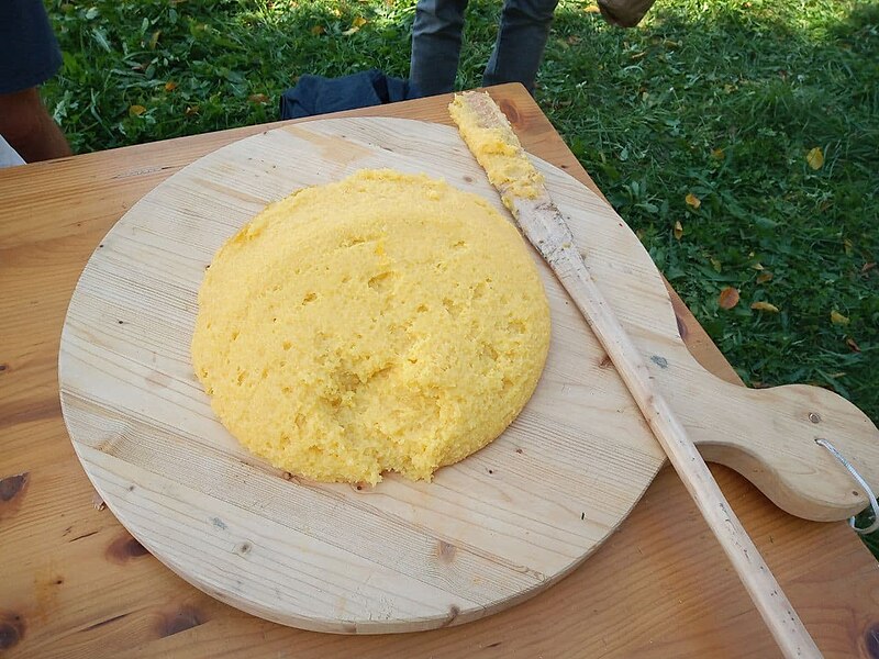 File:Polenta Trentina.jpg