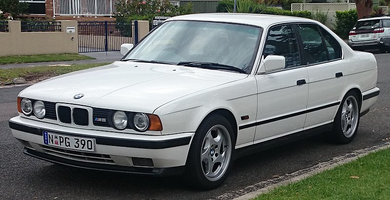 File:BMW M5 (16249758041).jpg