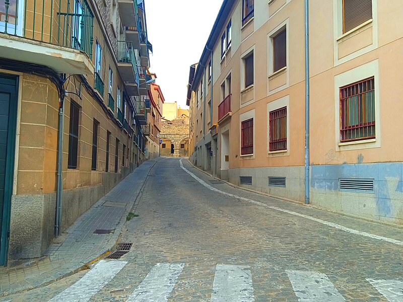 Archivo:Calle de Santa Isabel.jpg