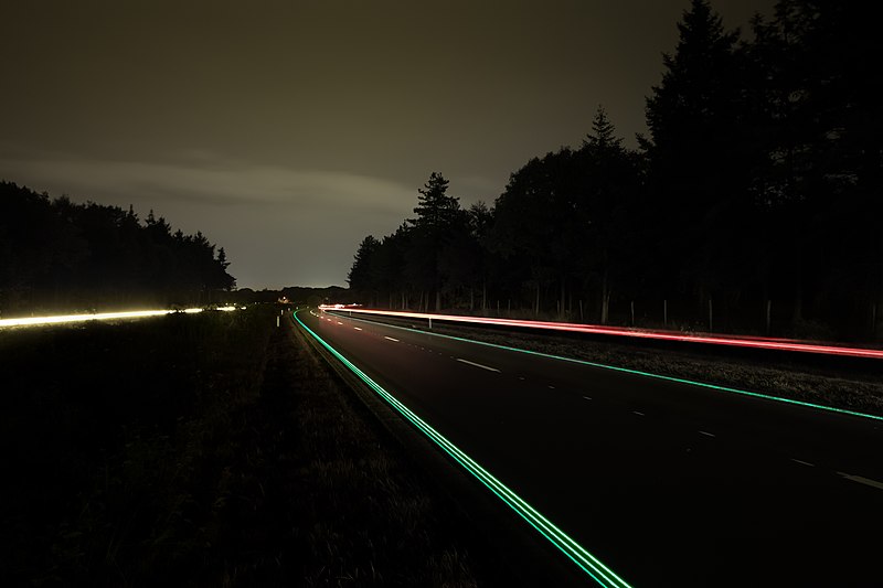 File:Glowing Lines Roosegaarde.jpg