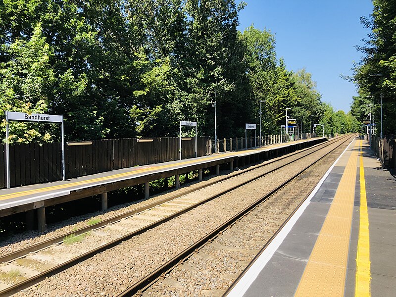 File:Sandhurst station.jpg