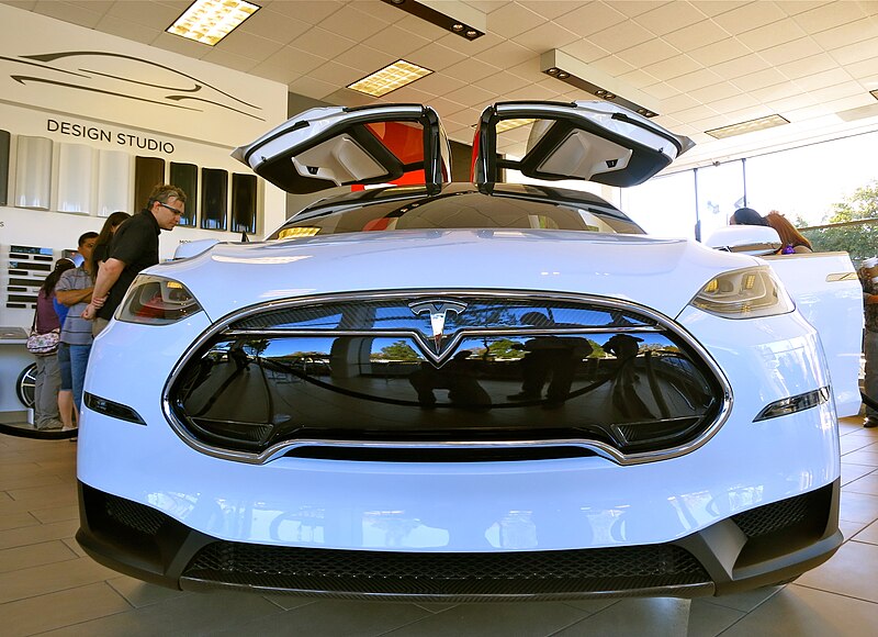 File:Tesla Model X Design.jpg