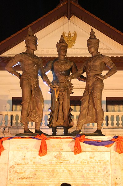 File:3 kings monument.JPG