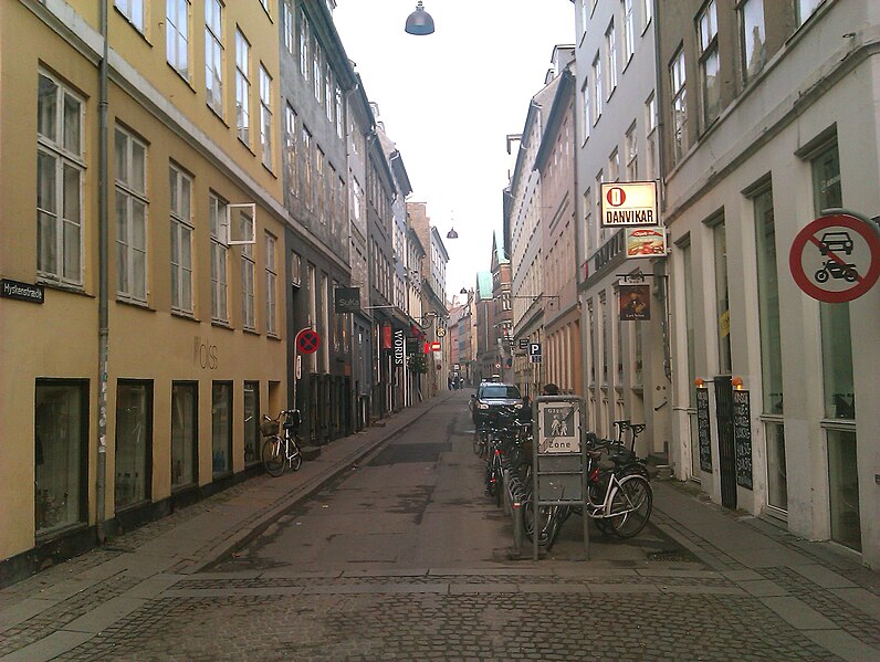 File:Hyskenstræde.jpg