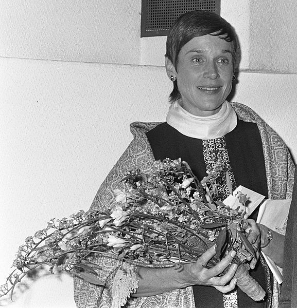 File:Lies Meyers Cosijn, 1972.jpg