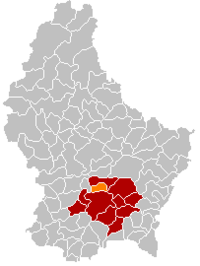 Map of Luxembourg with Walferdange highlighted in orange, and the canton in dark red