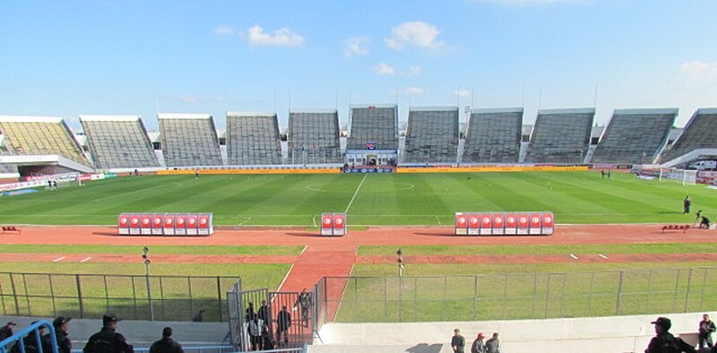 Archivo:Stade El Menzah.jpg