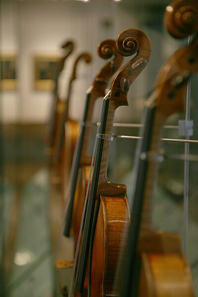 File:Strings gallery.jpg