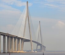 Puente Sutong, entre Nantong y Suzhou, fue uno de los puentes atirantados más largos del mundo cuando fue completado en 2008.