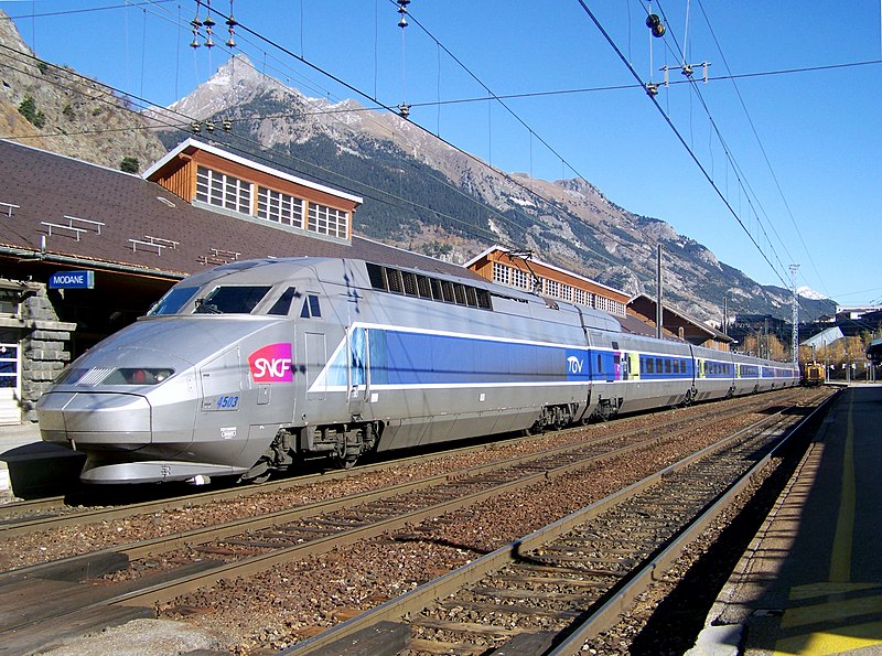 Archivo:TGV Artésia à Modane.JPG