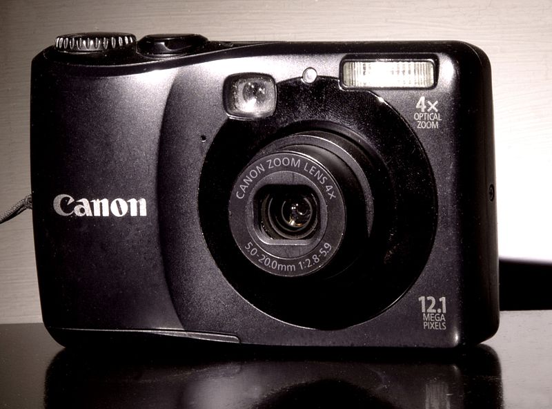 File:A canon a1200 camera.jpg