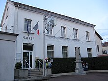 Dampmart mairie.jpg