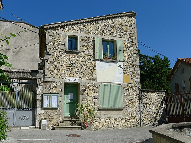 File:Mairie Combovin 2011-08-10-119.jpg