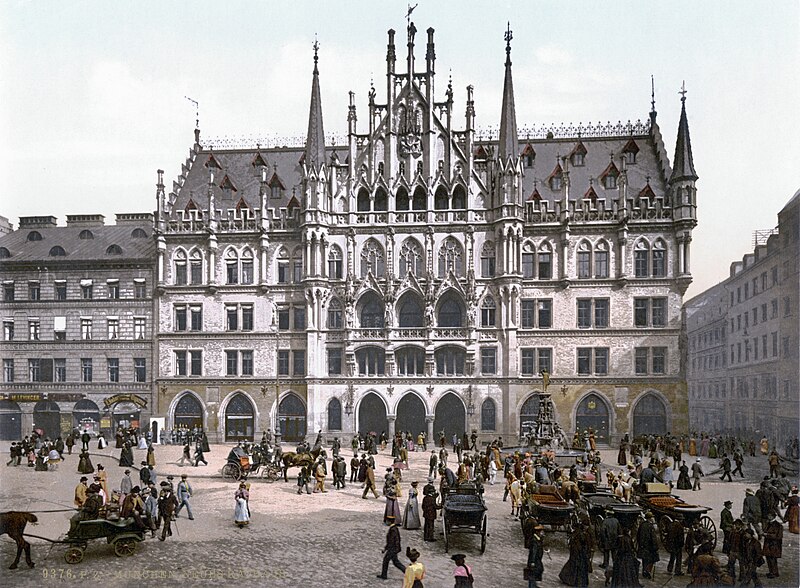 File:Neues Rathaus Muenchen 1900.jpg