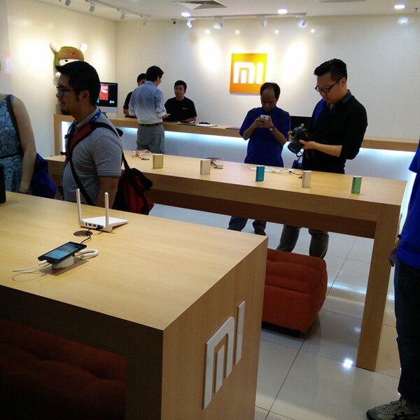 File:Xiaomi Store.jpg