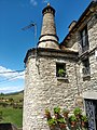 Casa con "fogaril" (cocina) exento