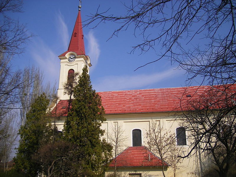 File:Kolárovo09.JPG