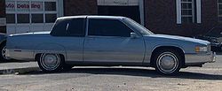 1990 Cadillac Fleetwood Brougham coupe