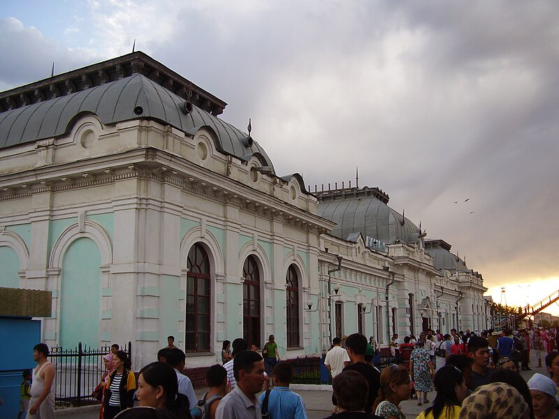 Файл:Kazaly railway station 2008.jpg