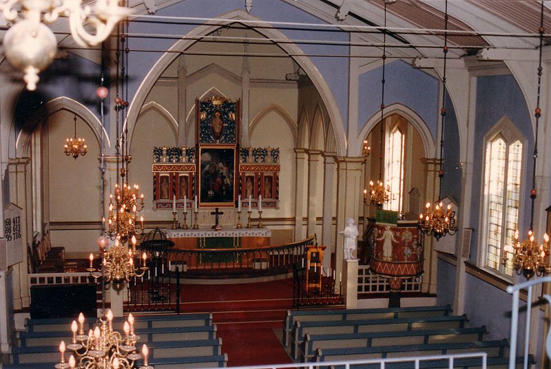 File:Old Hønefoss Church.jpg