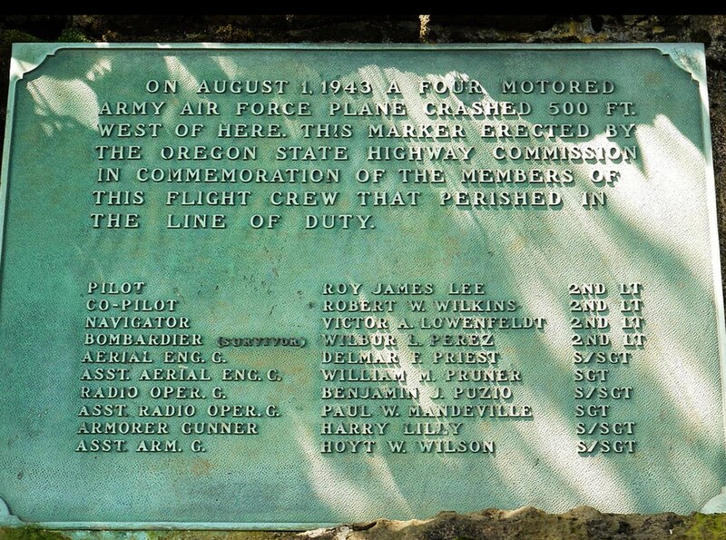 File:Plane Crash Plaque..jpg