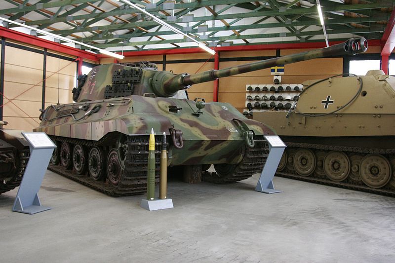 File:SdKfz182.jpg