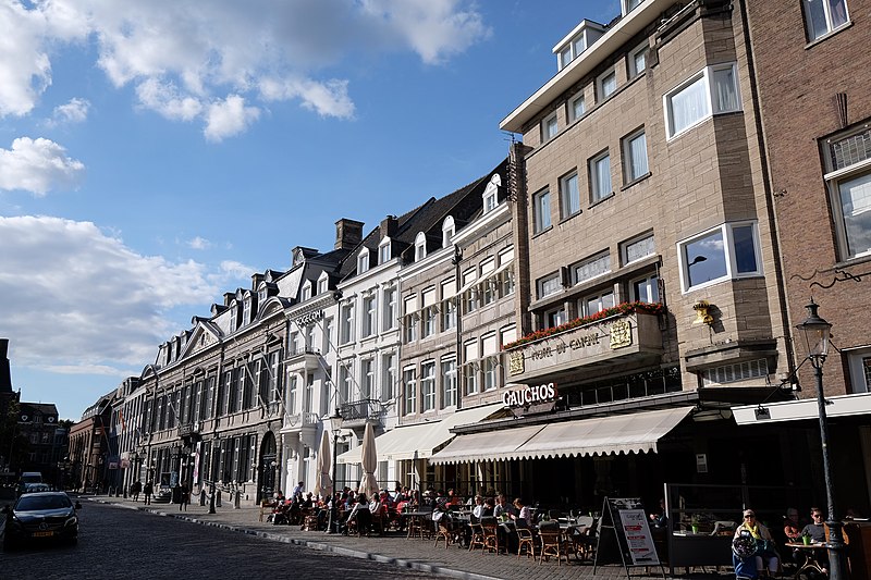 File:Vrijthof, Maastricht, Netherlands.jpg