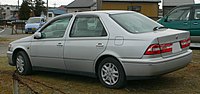 Vista sedan (pre-facelift)