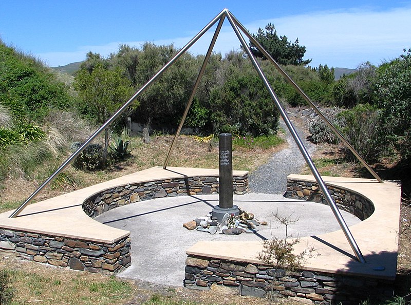 Файл:Aramoana massacre memorial.jpg