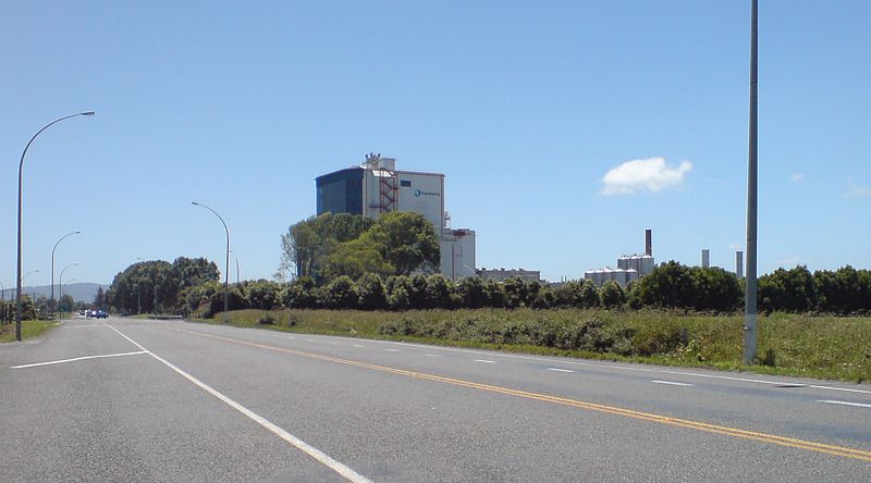 File:Fonterra Facility Near Hamilton.jpg