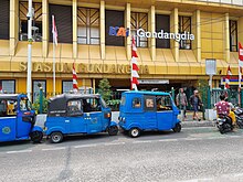 Gondangdia railway station enterance.jpg