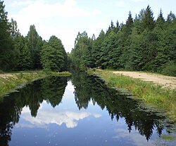 Сергучский канал, в который отведена часть вод реки