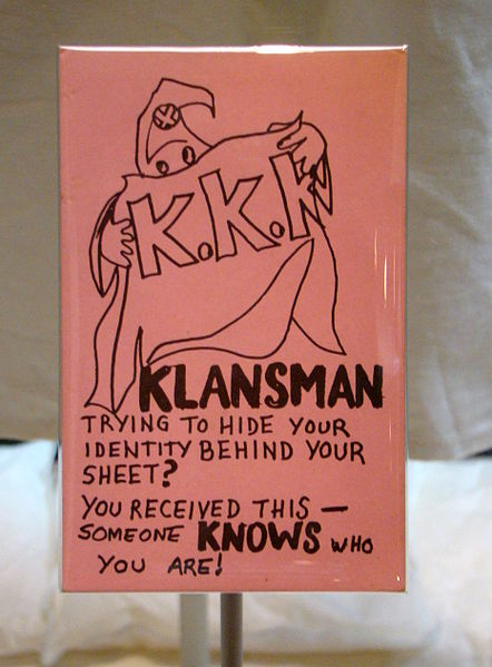 File:Kkk newseum.JPG