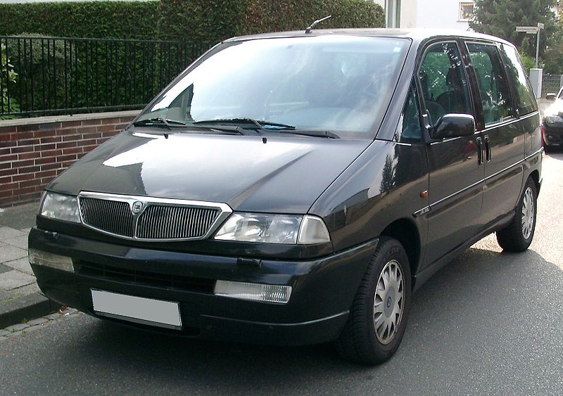 File:Lancia Zeta front 20071004.jpg