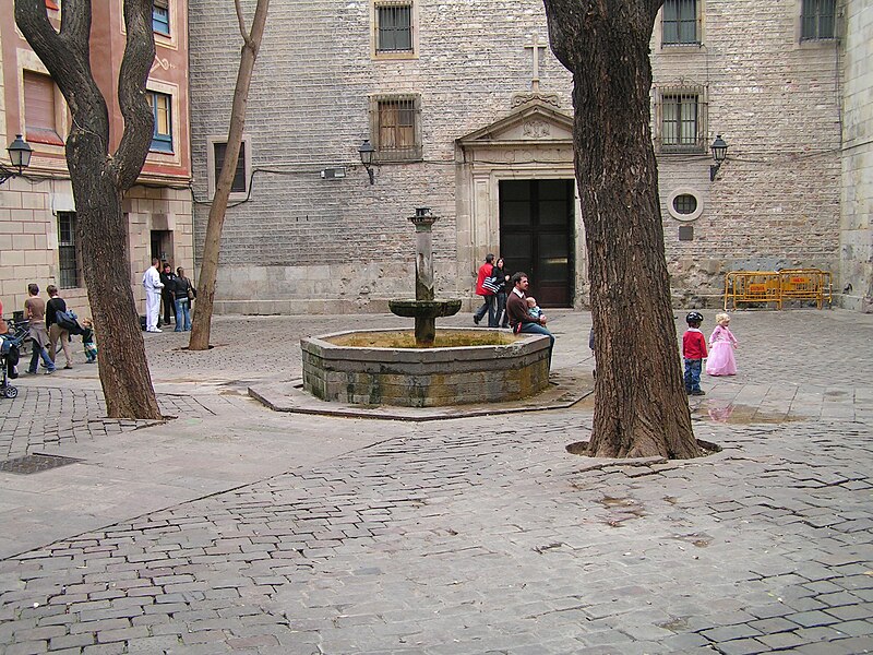 Archivo:Plaça Sant Felip Neri.jpg