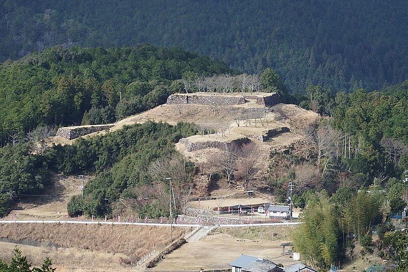 File:Akagi Castle View.jpg