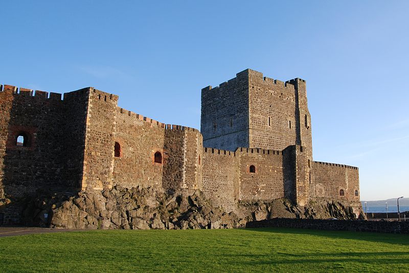 File:Carrickfergus Castle 01.jpg