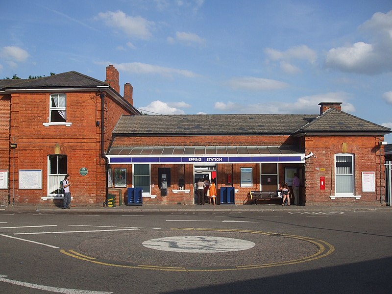 File:Epping station building2.JPG