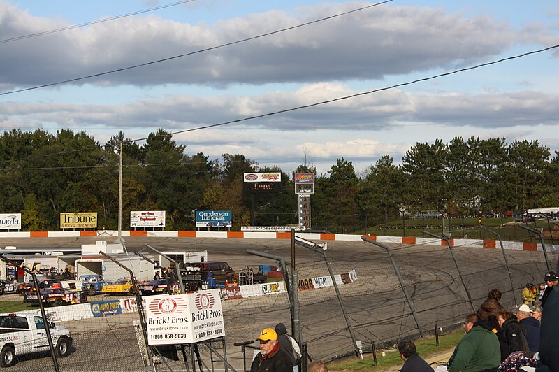 File:LaCrosseFairgroundsSpeedwayTurn1.jpg