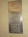 Placa conmemorativa del Premio "Obra 2008" al edificio de la Facultad.