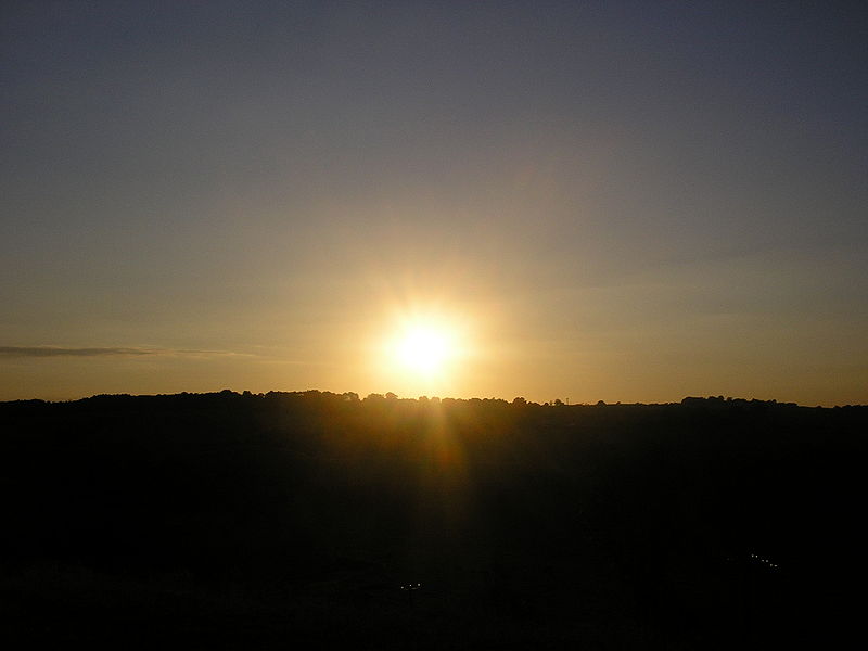 File:Sunset over Leek.jpg