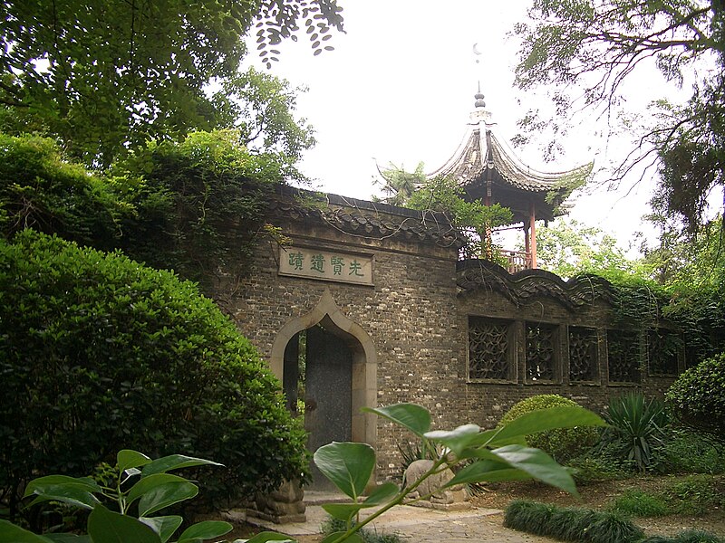 File:Yangzhou-Minaret-3284.jpg