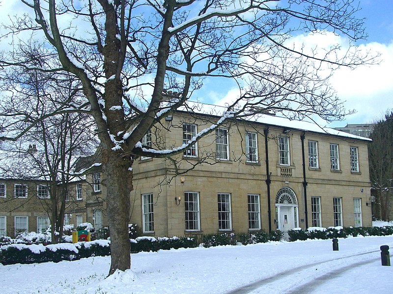 File:Broom Hall, Sheffield.jpg