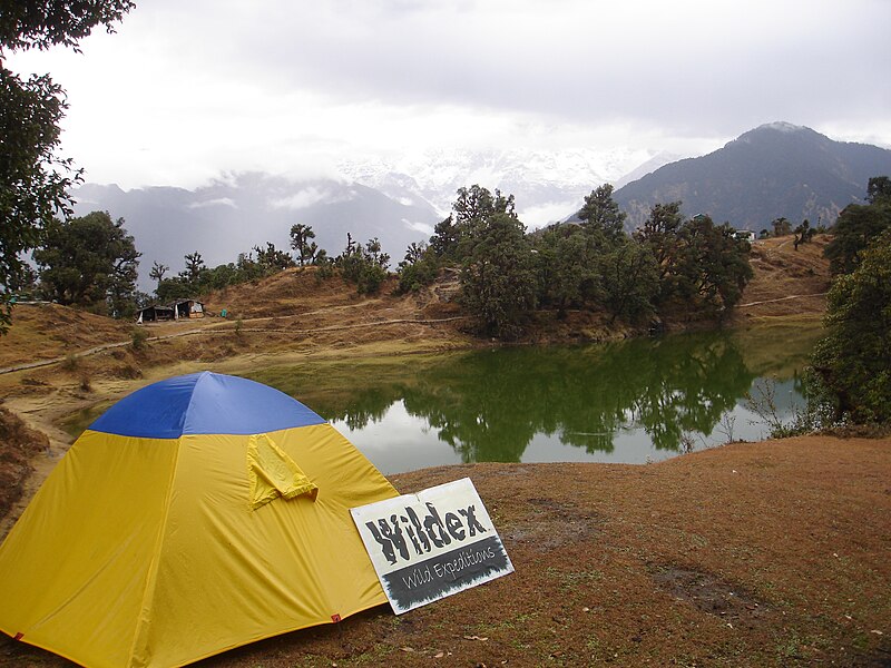 File:Deoriatal camping.JPG