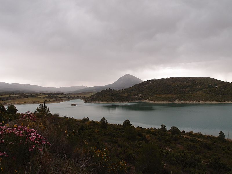 Archivo:Embalse de San Clemente02.jpg