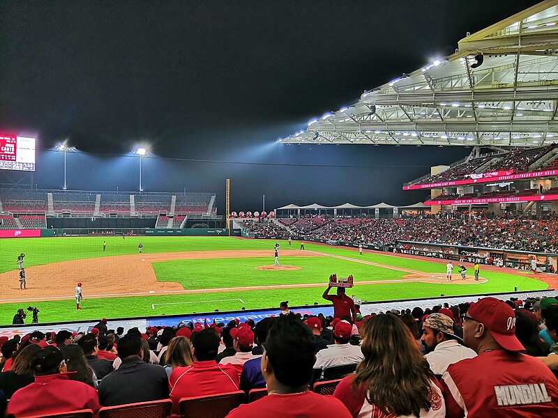 Archivo:Estadio Harp Helú.jpg